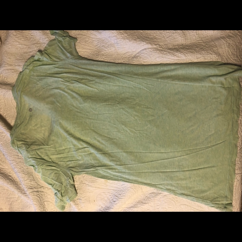 Lululemon top